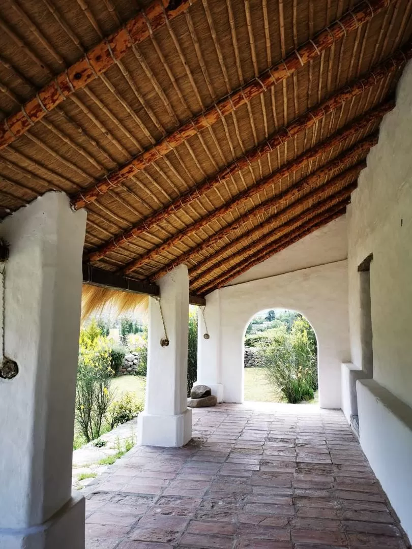 GALERÍA. Se observa el nuevo techo que posee el casco. 