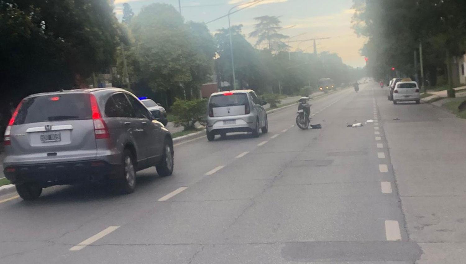 AL HOSPITAL. El conductor de la motocicleta debieron trasladarlo a un centro asistencial.