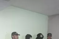 Detuvieron a dos hombres acusados de robar autos con inhibidores de alarma