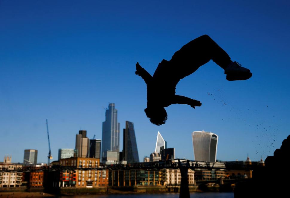  Reuters 