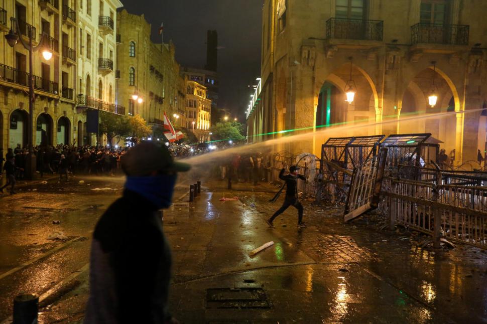  Reuters 