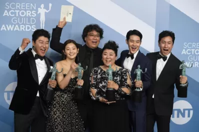 El estreno de “Parásitos” se adelanta una semana ante su éxito mundial