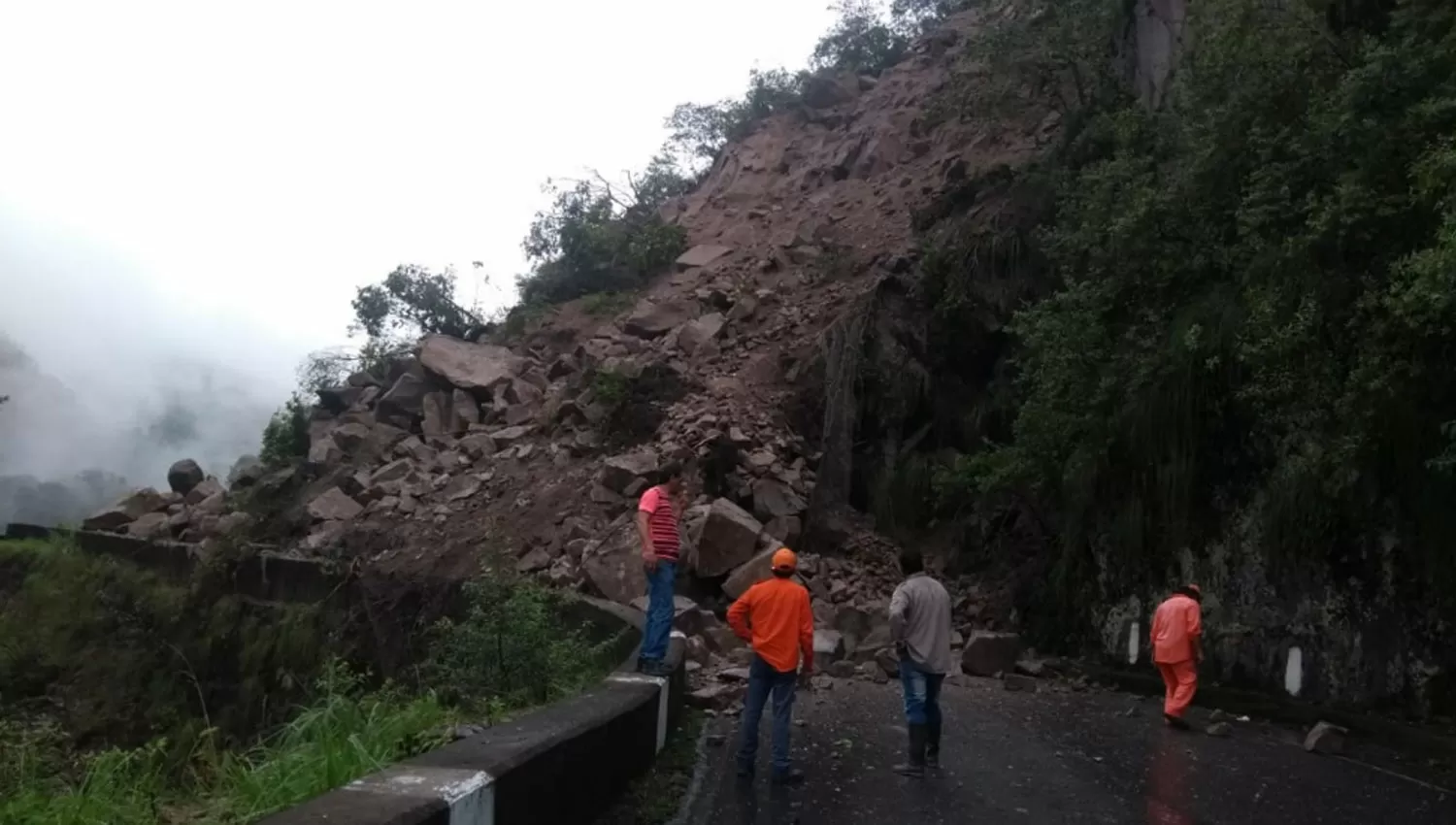 EN EL INDIO. El derrumbe más grande ocurrió a dos kilómetros del monumento.
