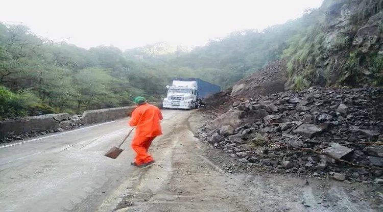 PRENSA Y COMUNICACIÓN