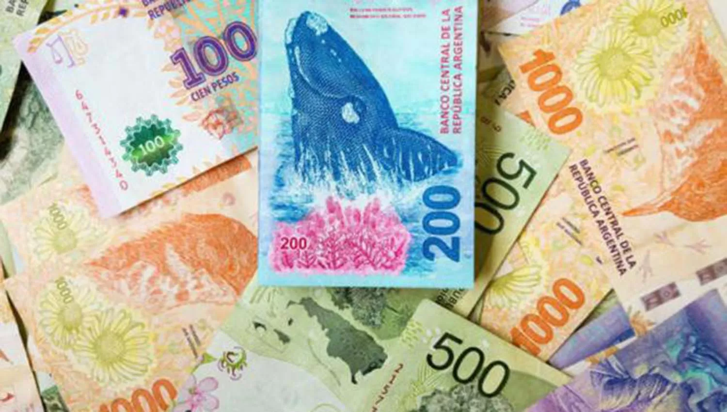 EMISIÓN. En 2017 el Central emitió el billete de $1.000, el de más grande denominación. 