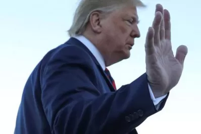 Los abogados de Trump acusan a los demócratas de querer sacarlo de las presidenciales