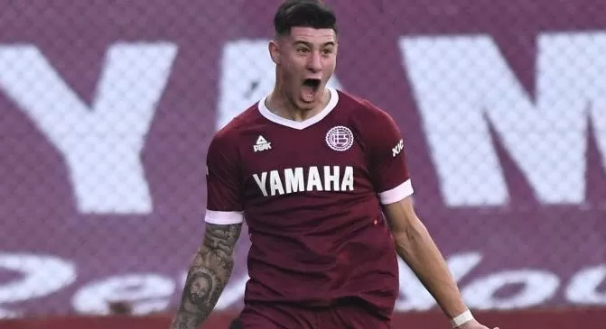 Lautaro Valenti defensor de Lanús. FOTO TOMADA DE TWITTER/@AtaqueFutbolero.