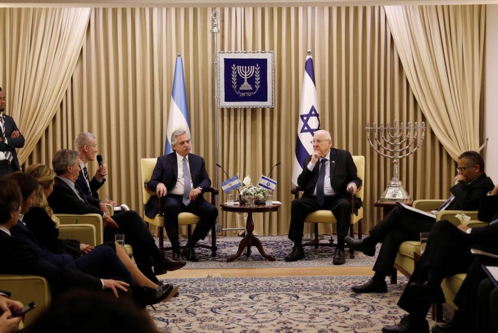 PAREJAS. Fernández y Rivlin conversaron sobre el foro del Holocausto. télam