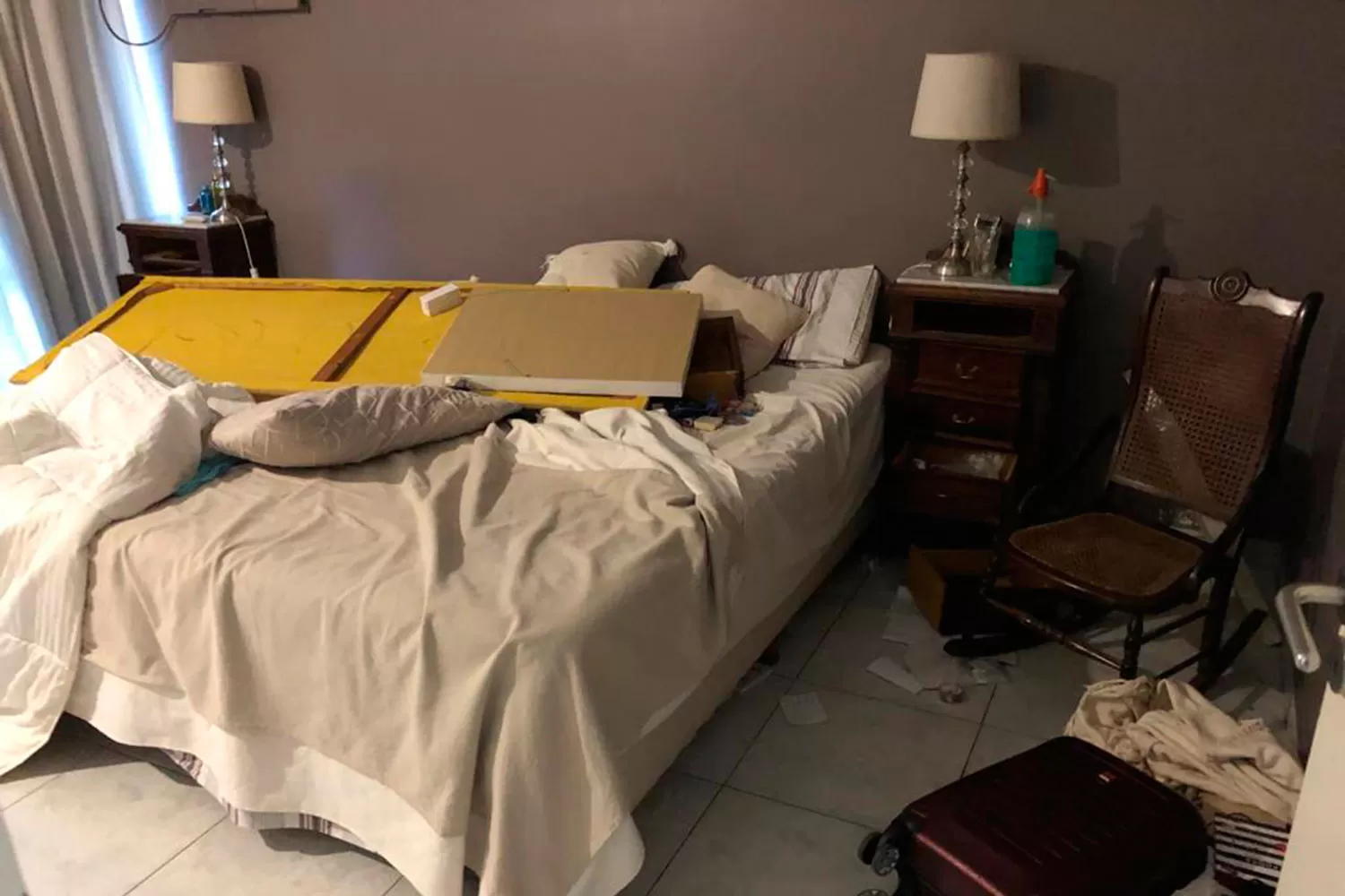 UN DESASTRE. No se dejó un sector sin registrar del cuarto principal.