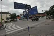 Los atacaron con un machete y se defendieron a balazos