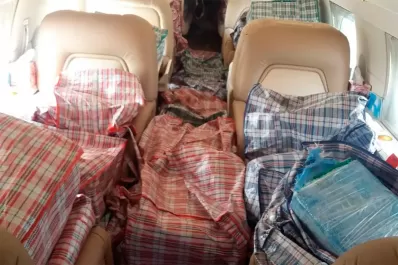 Un jet privado que partió de Argentina aterrizó en México con una tonelada de cocaína