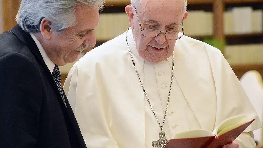 Alberto Fernández y el Papa Francisco / TÉLAM.