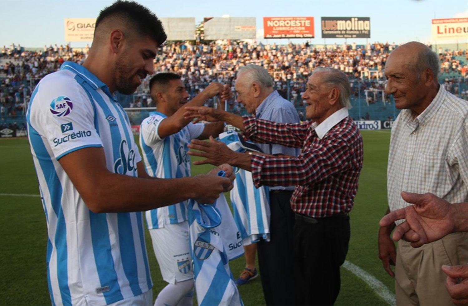 FOTO TOMADA DE TWITTER.COM/ATOFICIAL