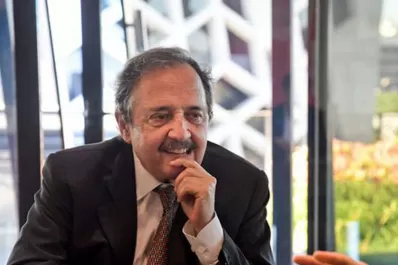 Alfonsín, a la oposición: parecen más preocupados por los aciertos que por los errores