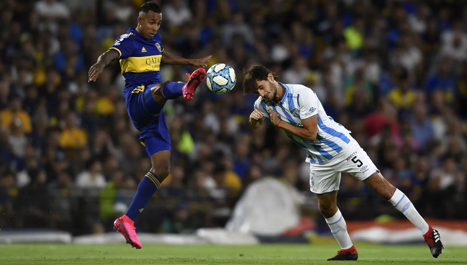 EN EL MEDIO. Federico Bravo tuvo buenos rendimientos durante la pasada temporada.