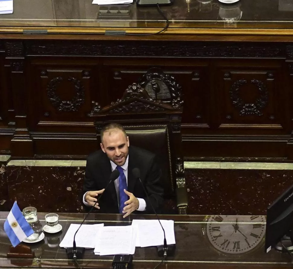 EN EL CONGRESO. La propuesta sobre la deuda “no será amigable ni agresiva, sino sostenible”, dijo el ministro. 