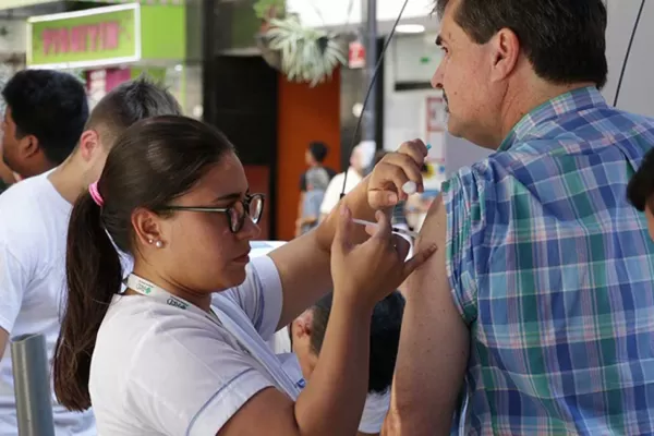 En menos de dos meses colocaron 10.000 vacunas