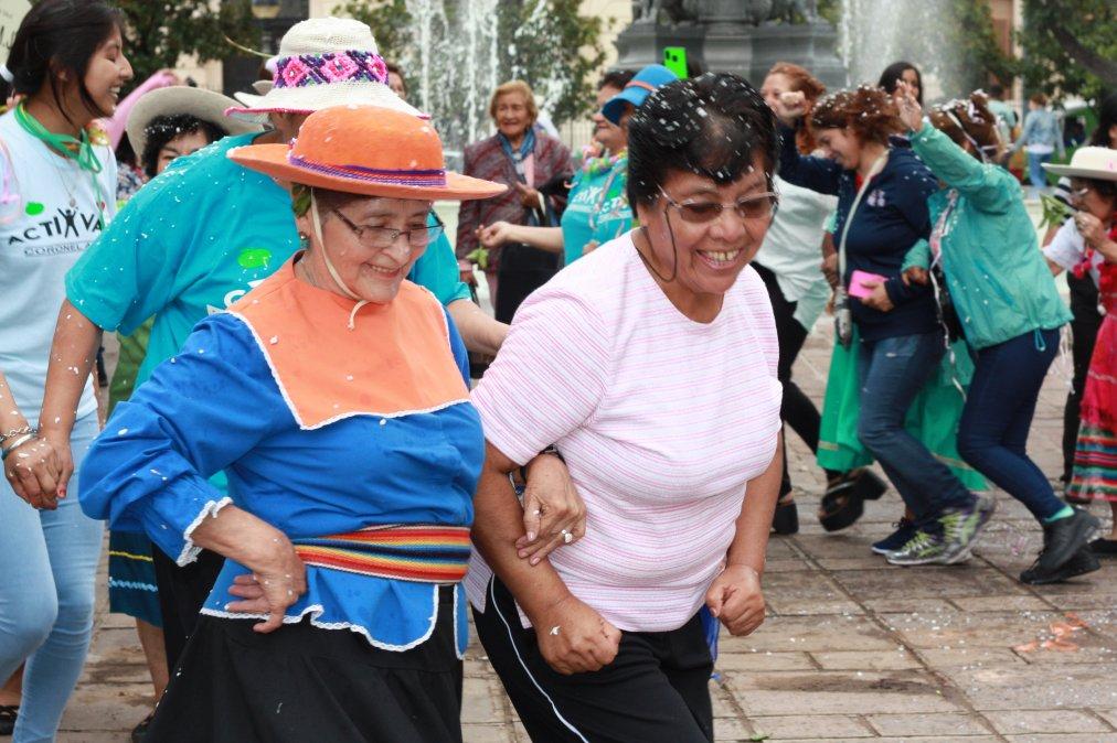 Las comadres celebran su día en la plaza Belgrano, en la capital Jujueña.