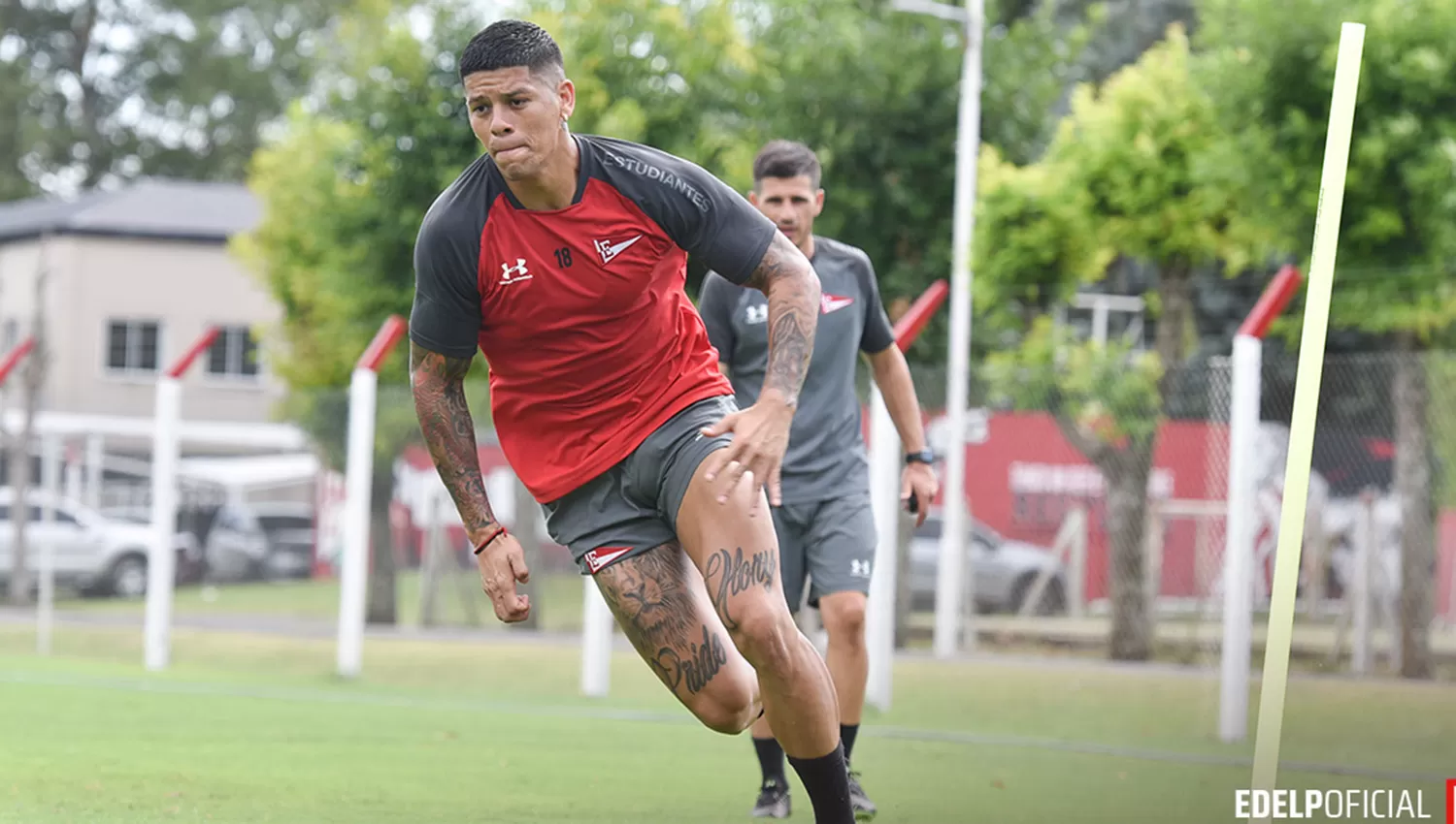 Rojo se había ilusionado con quedarse en el equipo platense. 