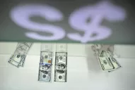 Dólar Qatar y dólar Coldplay: cómo afecta a viajes, recitales y topes de consumo con tarjeta