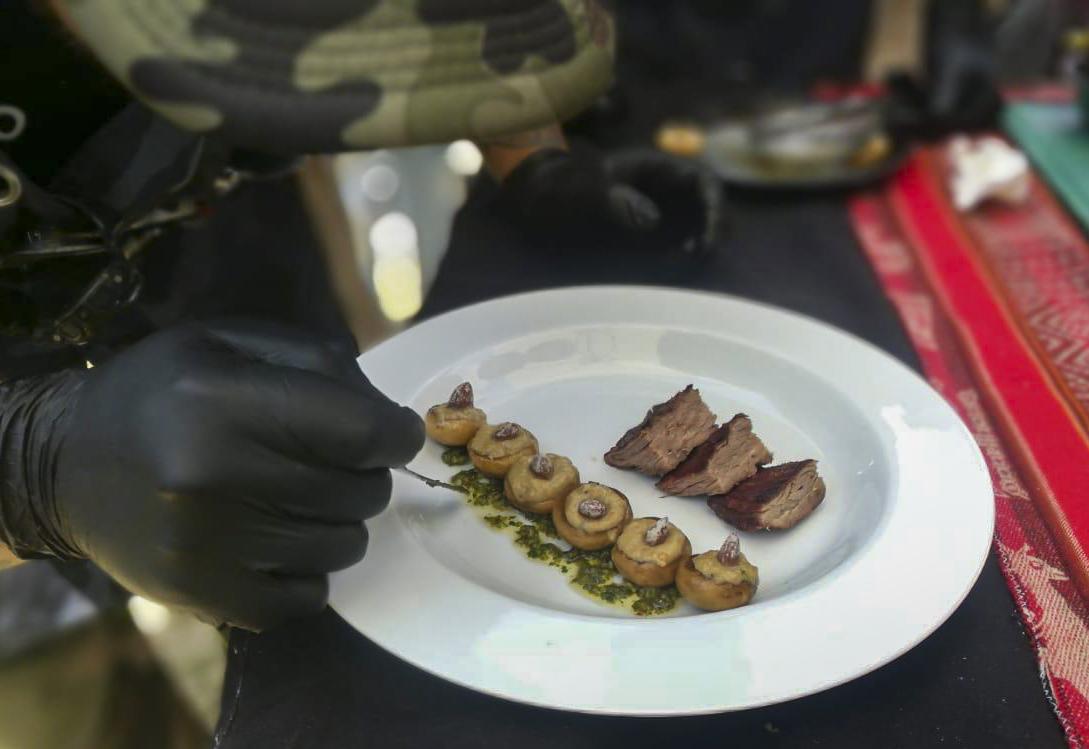 Vacío con hongos rellenos, otro de los platos que tuvieron que presentar.