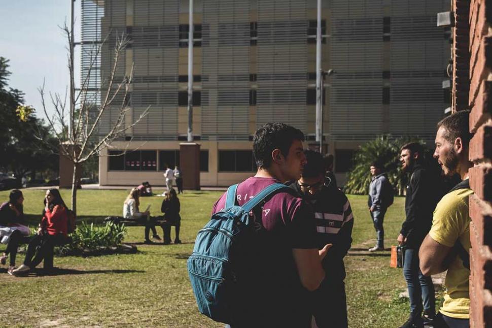  En el Campus: se incorporaron las carreras de Administración de Empresas y C.P.N.