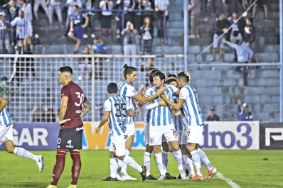 Un empate que retempla los ánimos en Atlético