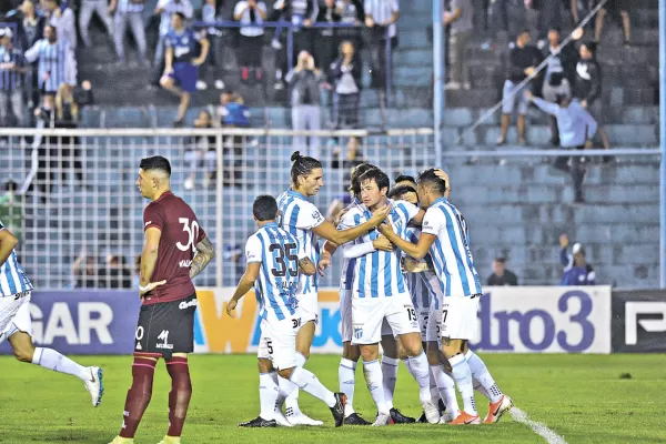 Un empate que retempla los ánimos en Atlético