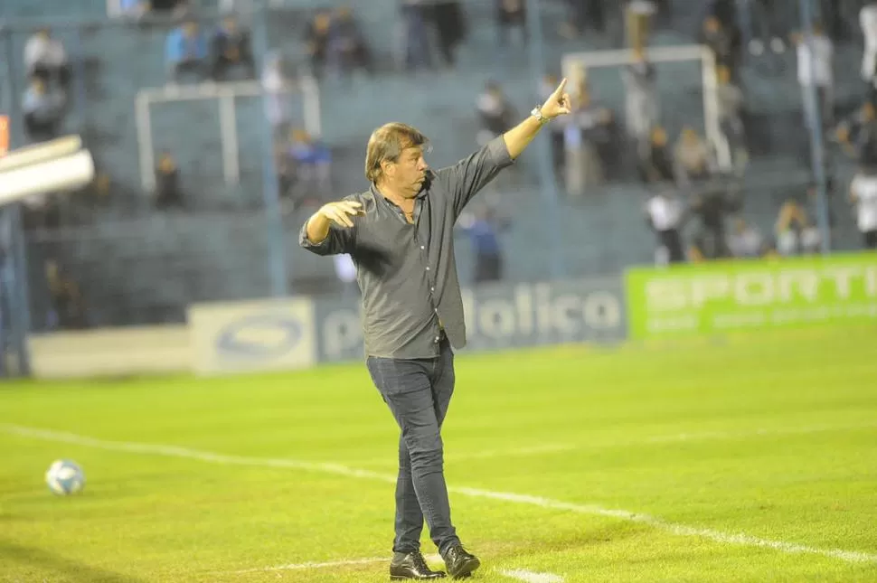 TODOS ARRIBA. Ricardo Zielinski quiere dar vuelta la serie evitando los penales. Por eso pondrá un equipo ofensivo. 