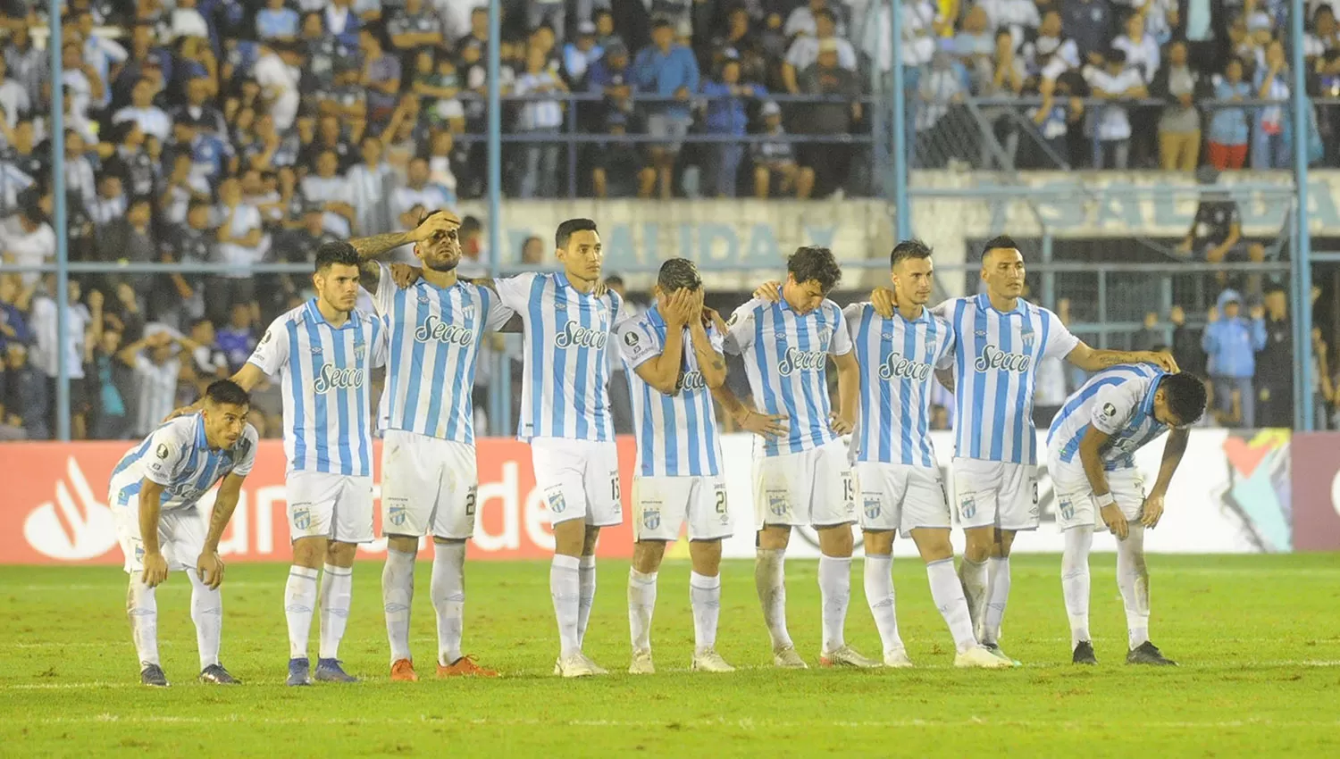 La definición por penales fue desfavorable para Atlético desde el principio. LA GACETA/FOTO DE HÉCTOR PERALTA