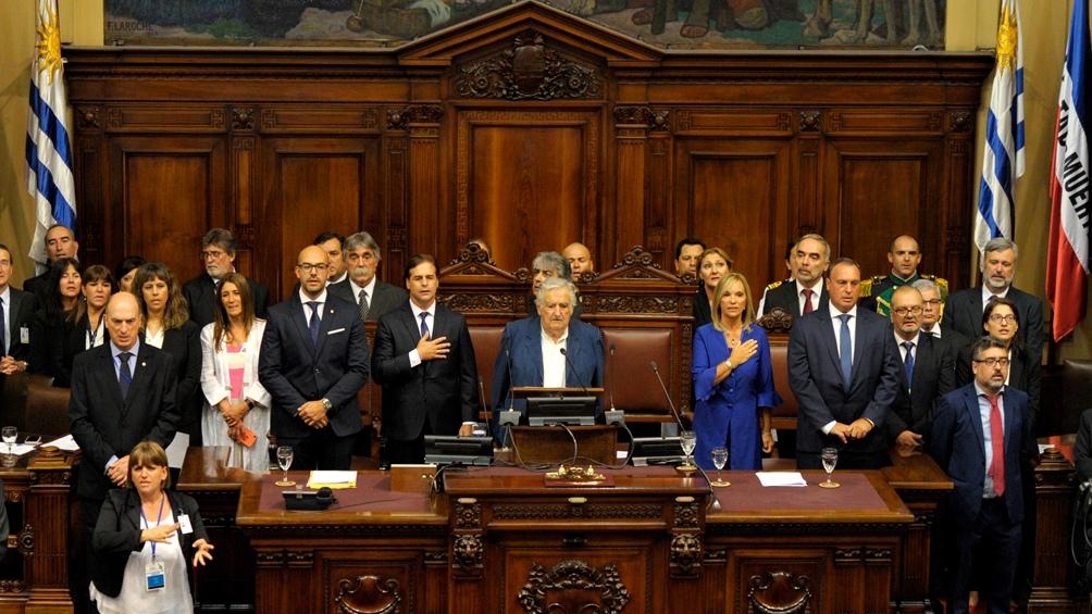 Lacalle Pou asumió como presidente de Uruguay