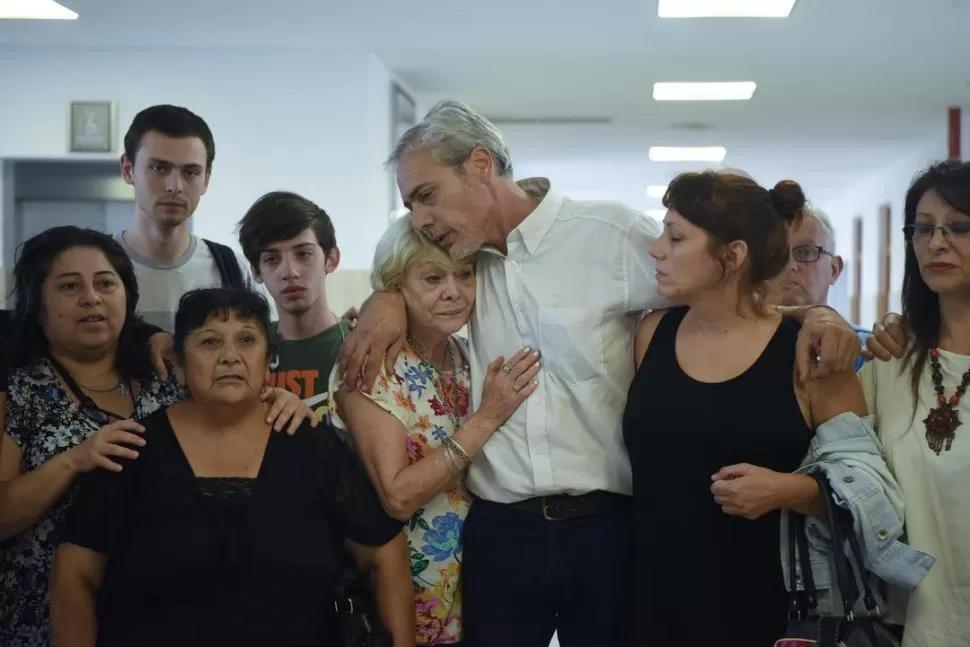 CONFORMES. Parte de la familia de Valentín Villegas tras el juicio. la gaceta / foto de analia jaramillo