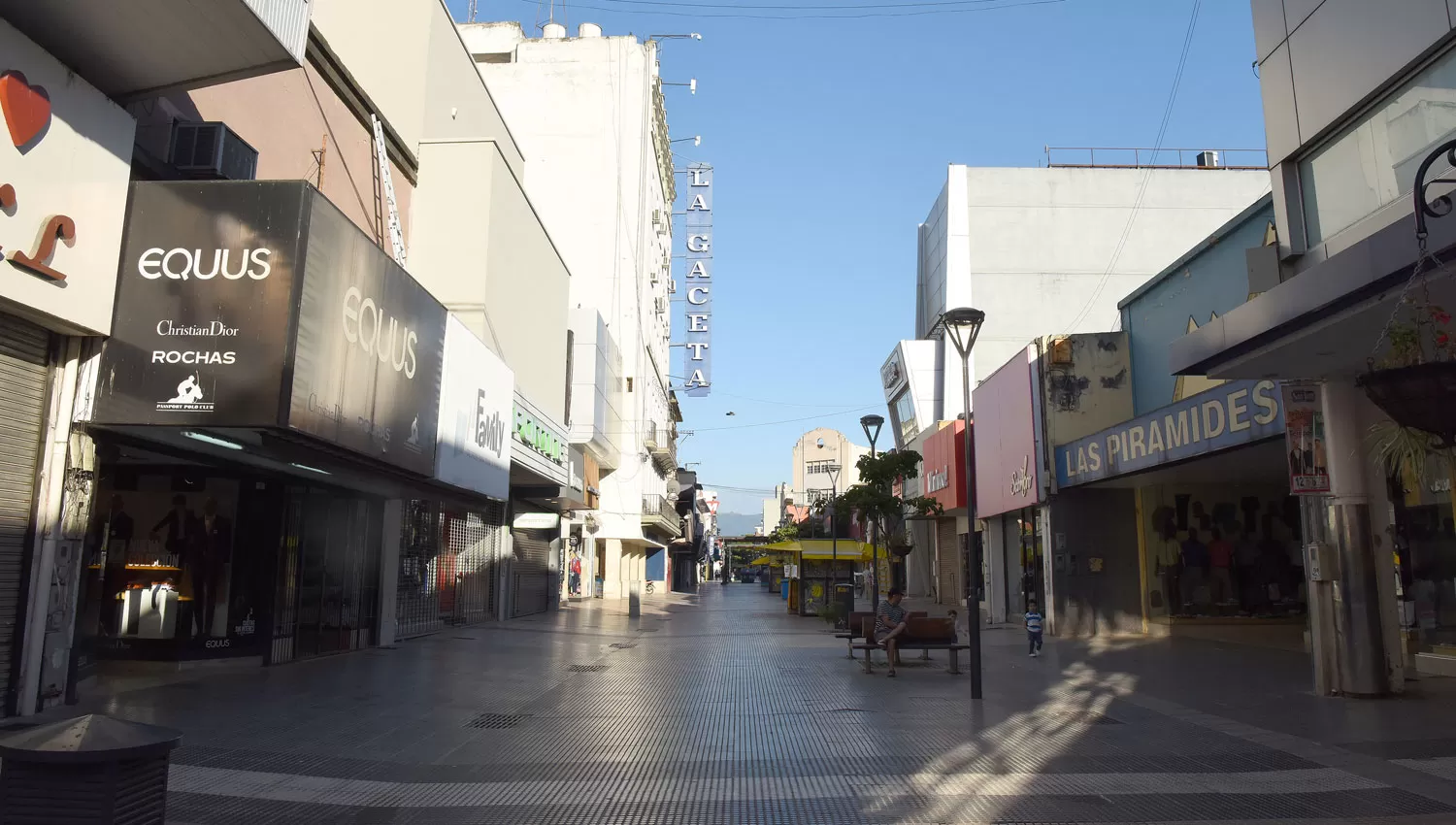 TODO CERRADO. Así luciría el microcentro tucumano si se confirma la cuarentena.