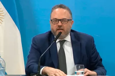 Anuncian medidas para frenar el desabastecimiento, controlar los precios y auxiliar a las Pymes