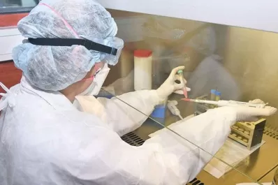 Aclaran que el marido de la mujer con coronavirus está internado y permanece estable