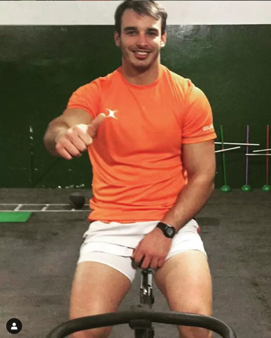 OPTIMISTA. A través de sus redes sociales, Simón intenta transmitir mensajes de superación y compartir sus experiencias. 