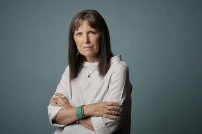 Entrevista a Claudia Piñeiro: “Escribí la novela y pensé en el padre de Paulina Lebbos”