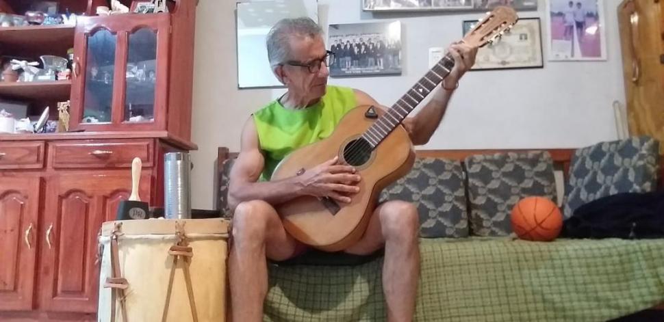 DE TODO. Como en el deporte, Méndez invierte su tiempo en distintas modalidades. Pero no olvida al tenis. 