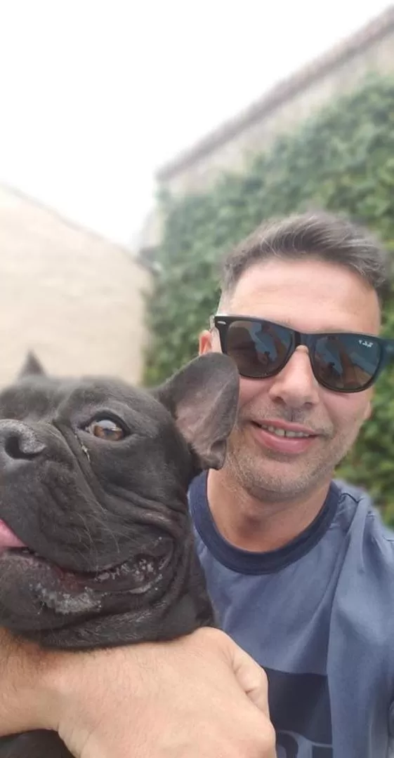 EN CASA. Esteban Simonetto. 