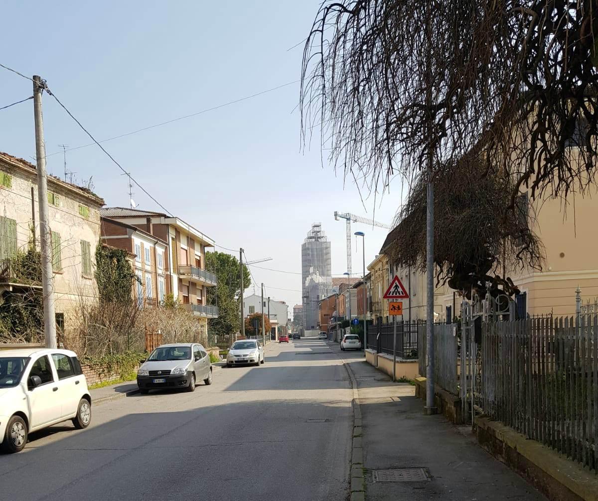 UN DESIERTO. Por las calles de Moglia no circula ni una mosca, salvo que sea por una necesidad.