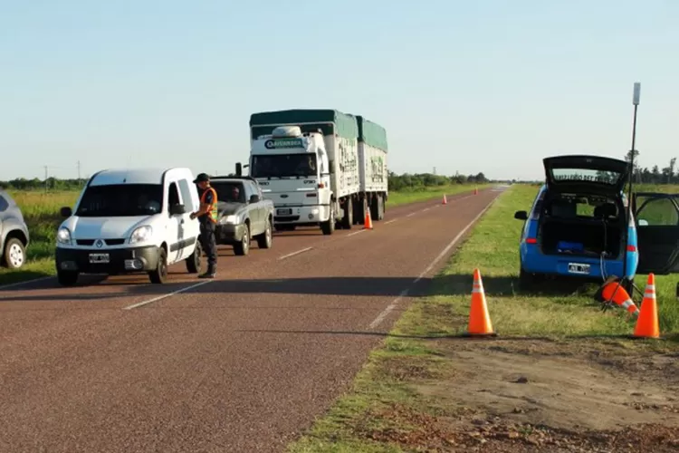 Por las medidas de aislamiento social, el Gobierno dispuso controles en las rutas nacionales. 