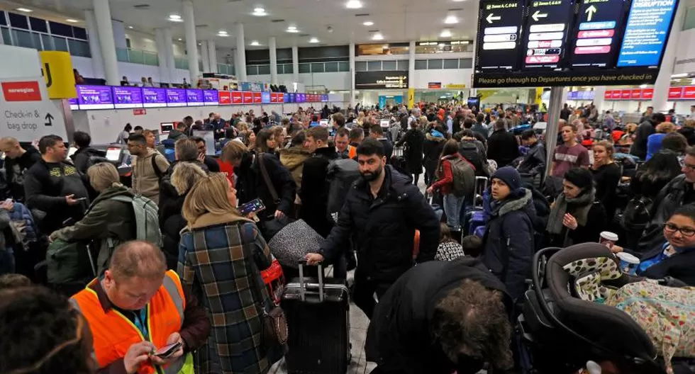 Hay miles de turistas varados en Londres, de todo el mundo.