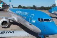 Ocultó síntomas compatibles con el coronavirus y tomó un vuelo de Aerolíneas