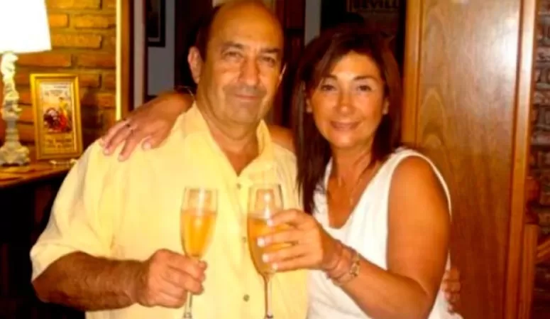 El doctor Alejandro Passarelli junto a su hermana Cecilia