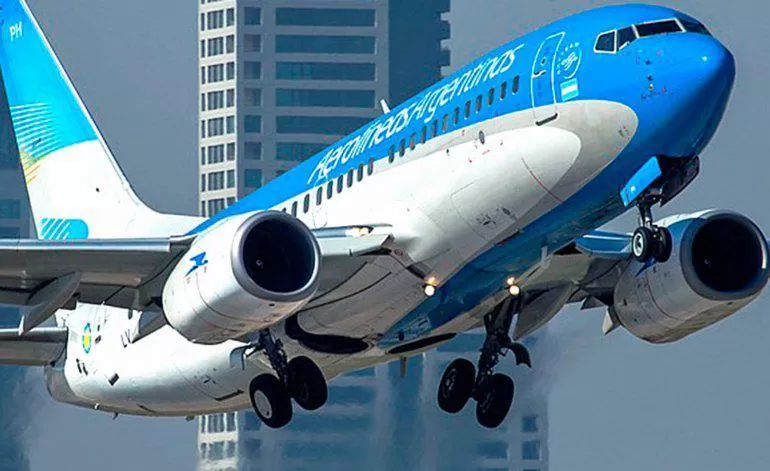 AEROLÍNEAS ARGENTINA. Cada vuelo tiene la capacidad de 170 pasajeros. Foto de Archivo.