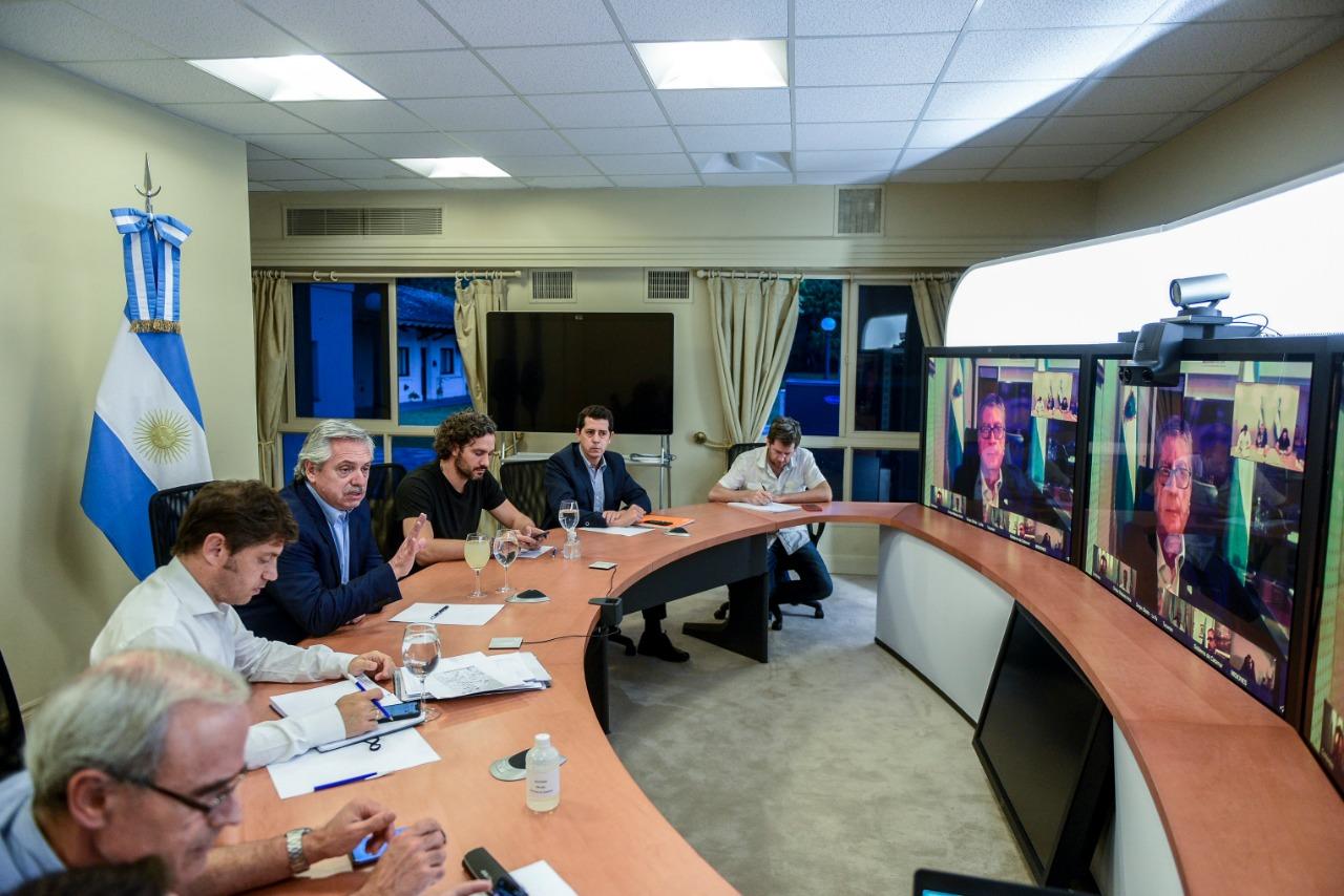 CHARLA. Fernández, en videoconferencia con los líderes provinciales. 