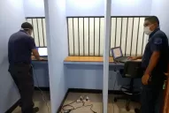 Las visitas de familiares a presos en las comisarías serán por videollamada