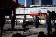 Aseguran que Boris Johnson recibe oxígeno pero no está con respirador