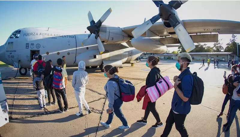 Aviones de la Fuerza Aérea repatriaron argentinos. IMAGEN ILUSTRATIVA.