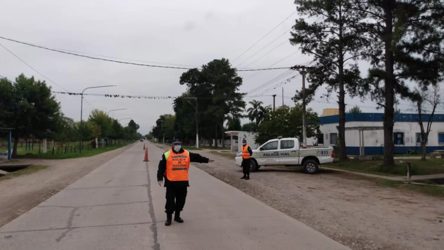 Hay estrictos controles en las rutas tucumanas para evitar el movimiento turístico